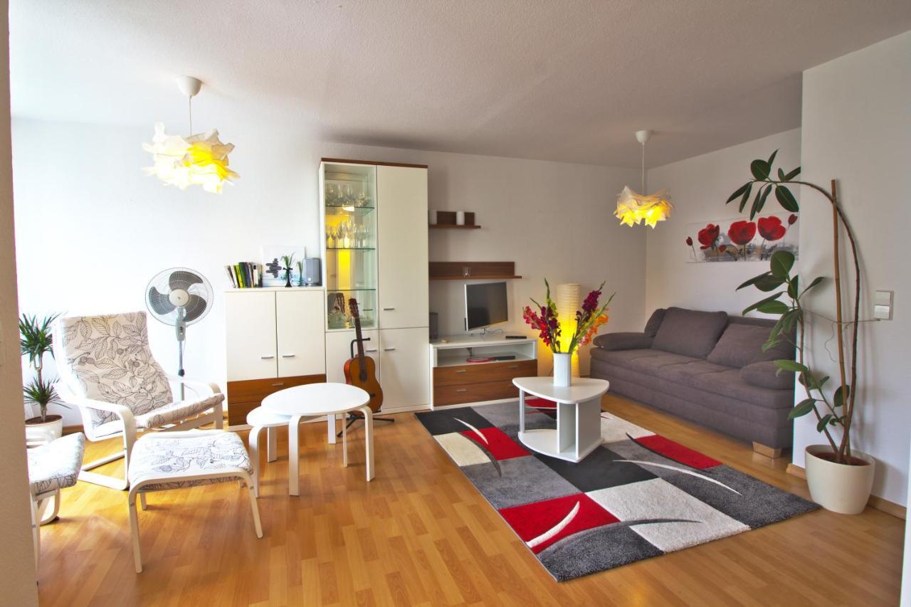 Ferienwohnung Kakadu Apartment Dresden Laubegast Wlan Tv Fahrrad Экстерьер фото